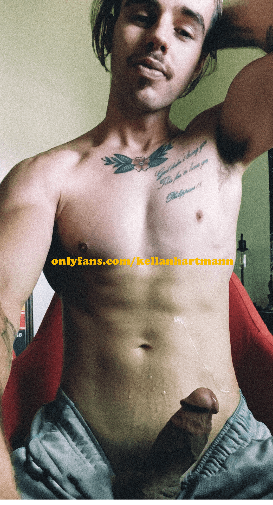 Kellan Hartmann watches porn and leaves his abs covered in cum